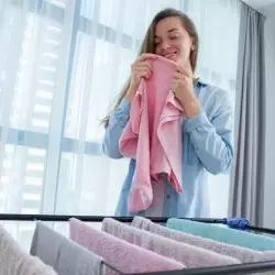 Cutie pentru îngrijirea casei+ CADOU: Un set pentru sufragerie!